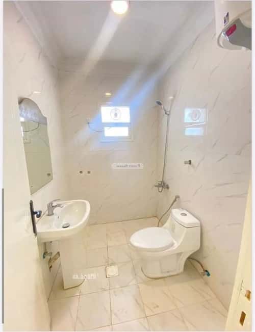 شقة 2 غرف في العقيق 5