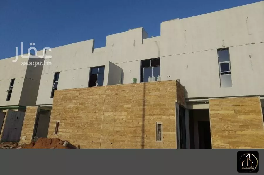 فيلا 5 غرف في الرمال 2