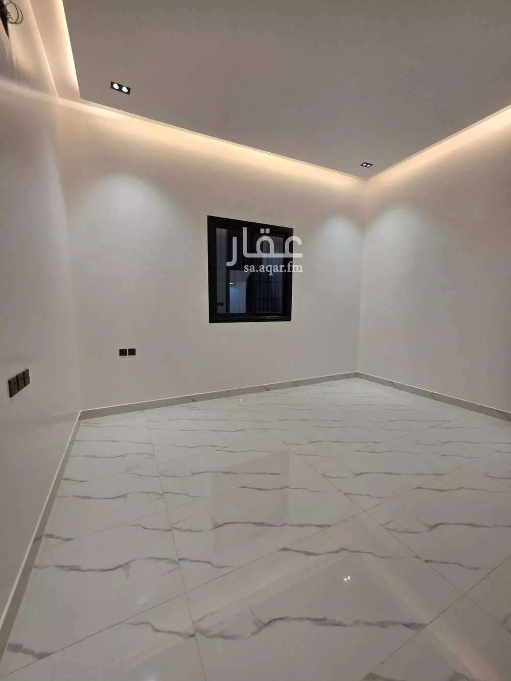 فيلا 6 غرف في القادسية 12