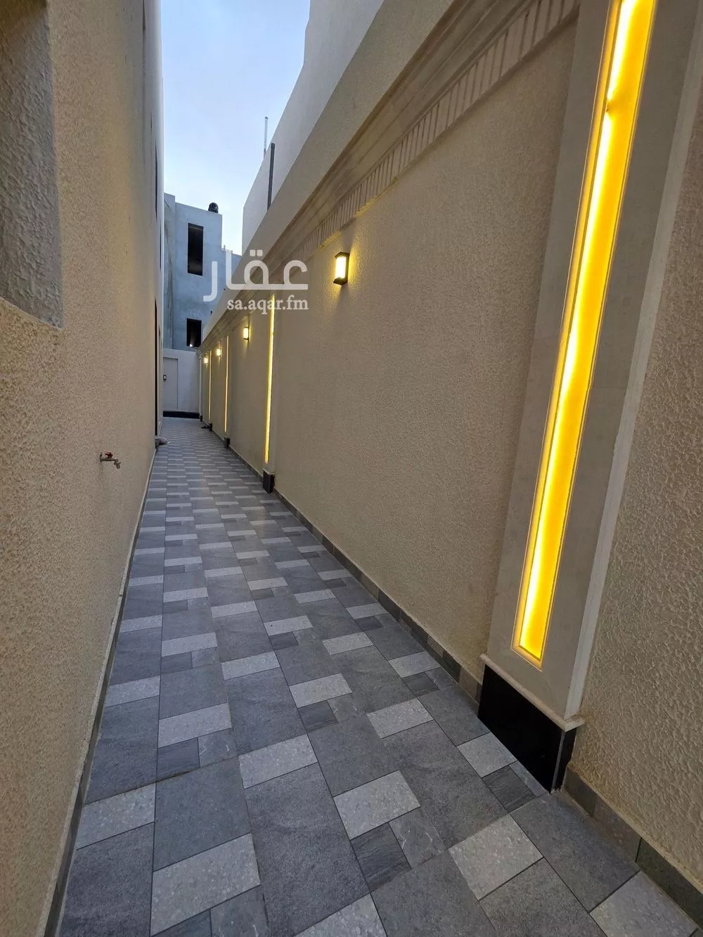 فيلا 6 غرف في القادسية 3