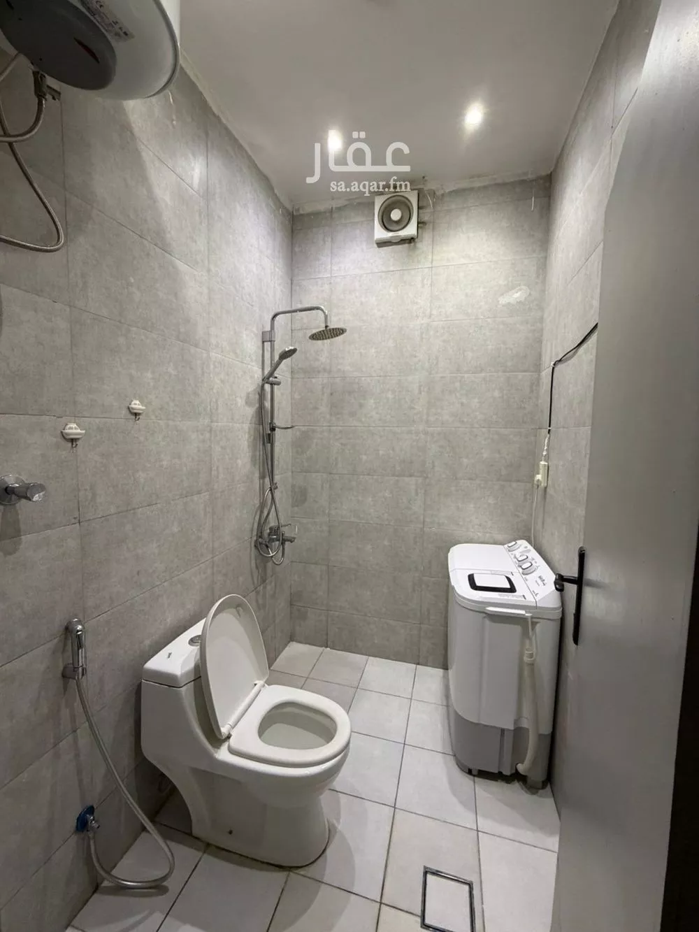 شقة 1 غرف في الخليج 4