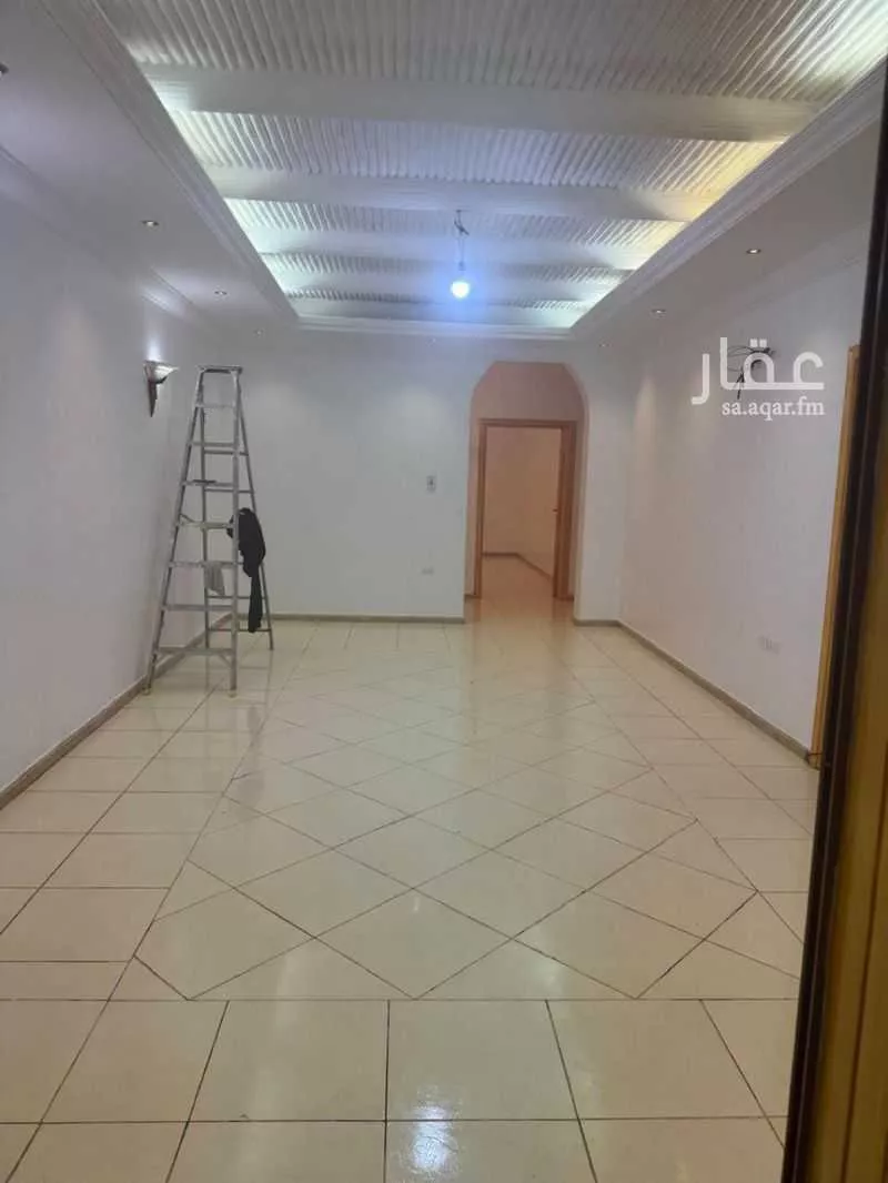 شقة 4 غرف في السلامة 8