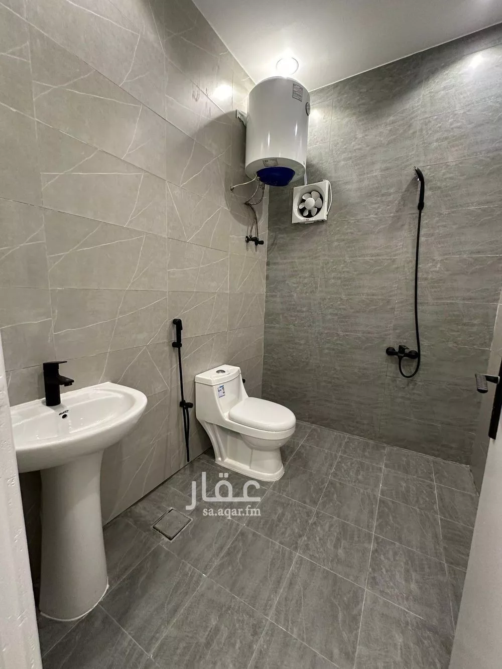 1 bedroom apartment in Al Malqa 6