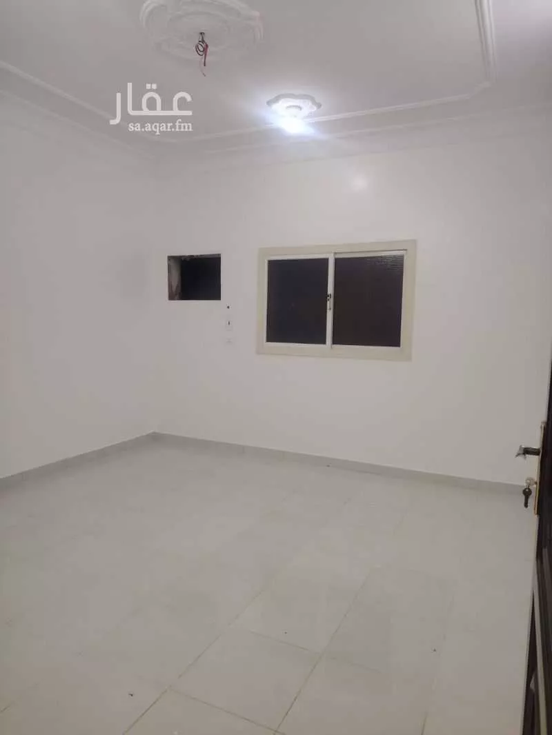 شقة 5 غرف في الروابي 14