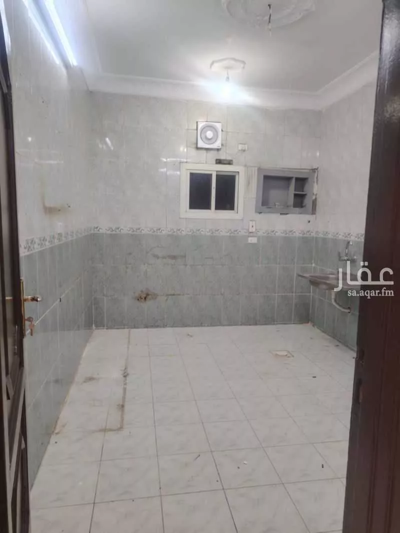 شقة 5 غرف في الروابي 3