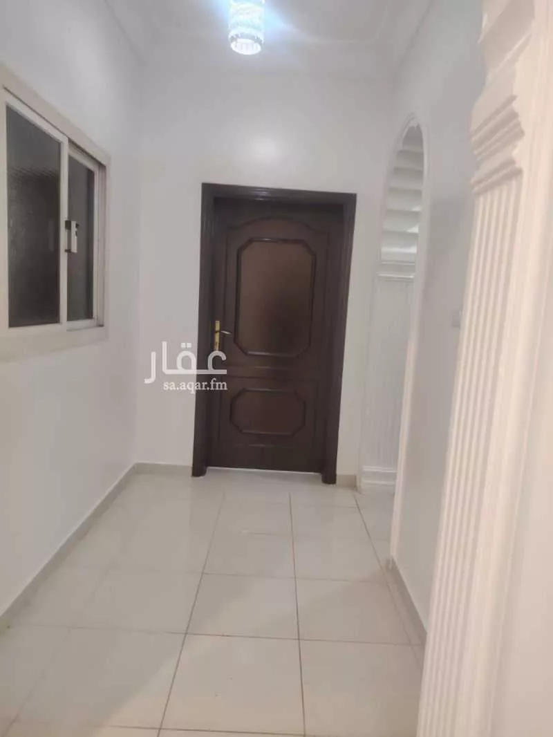 شقة 5 غرف في الروابي 9