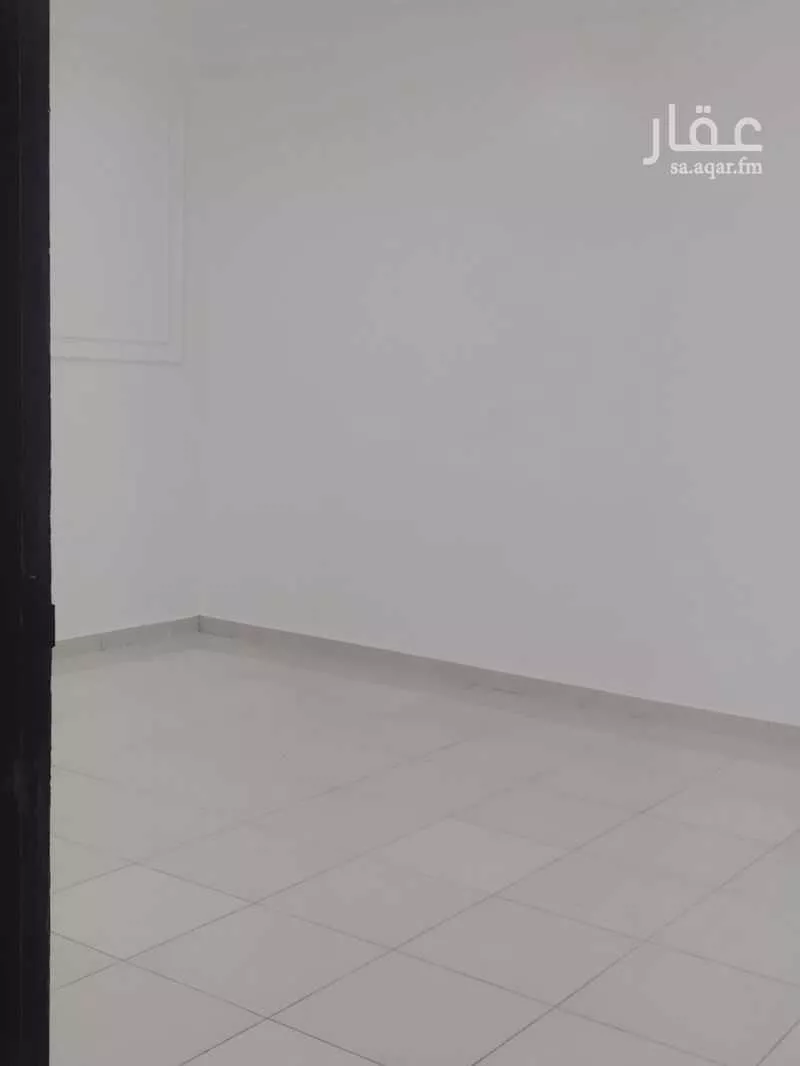 شقة 5 غرف في الروابي 10