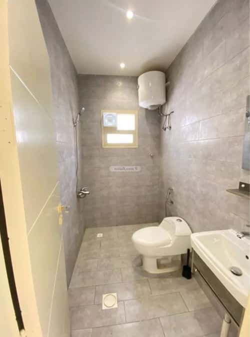 شقة 1 غرف في الملقا 6