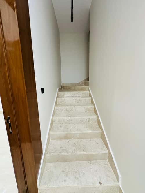 فيلا 6 غرف في الرمال 10