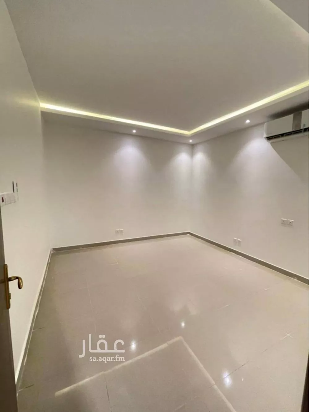 شقة 1 غرف في الملقا 7