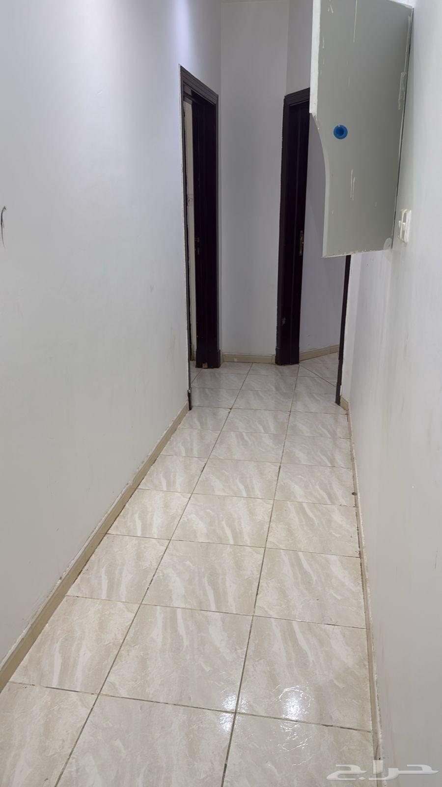 شقة 4 غرف في الجنادرية 6