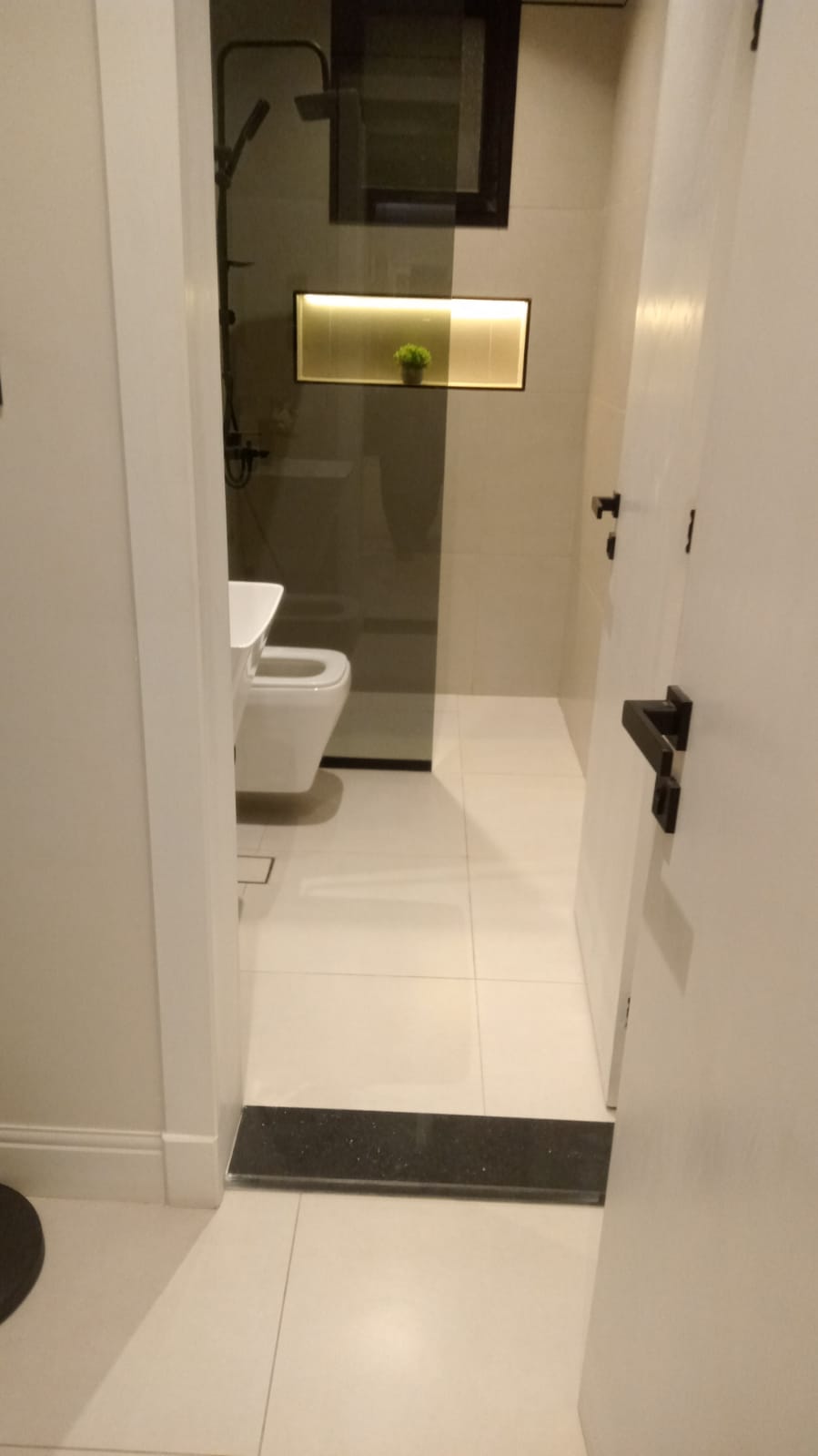 شقة  في الفيصلية 19