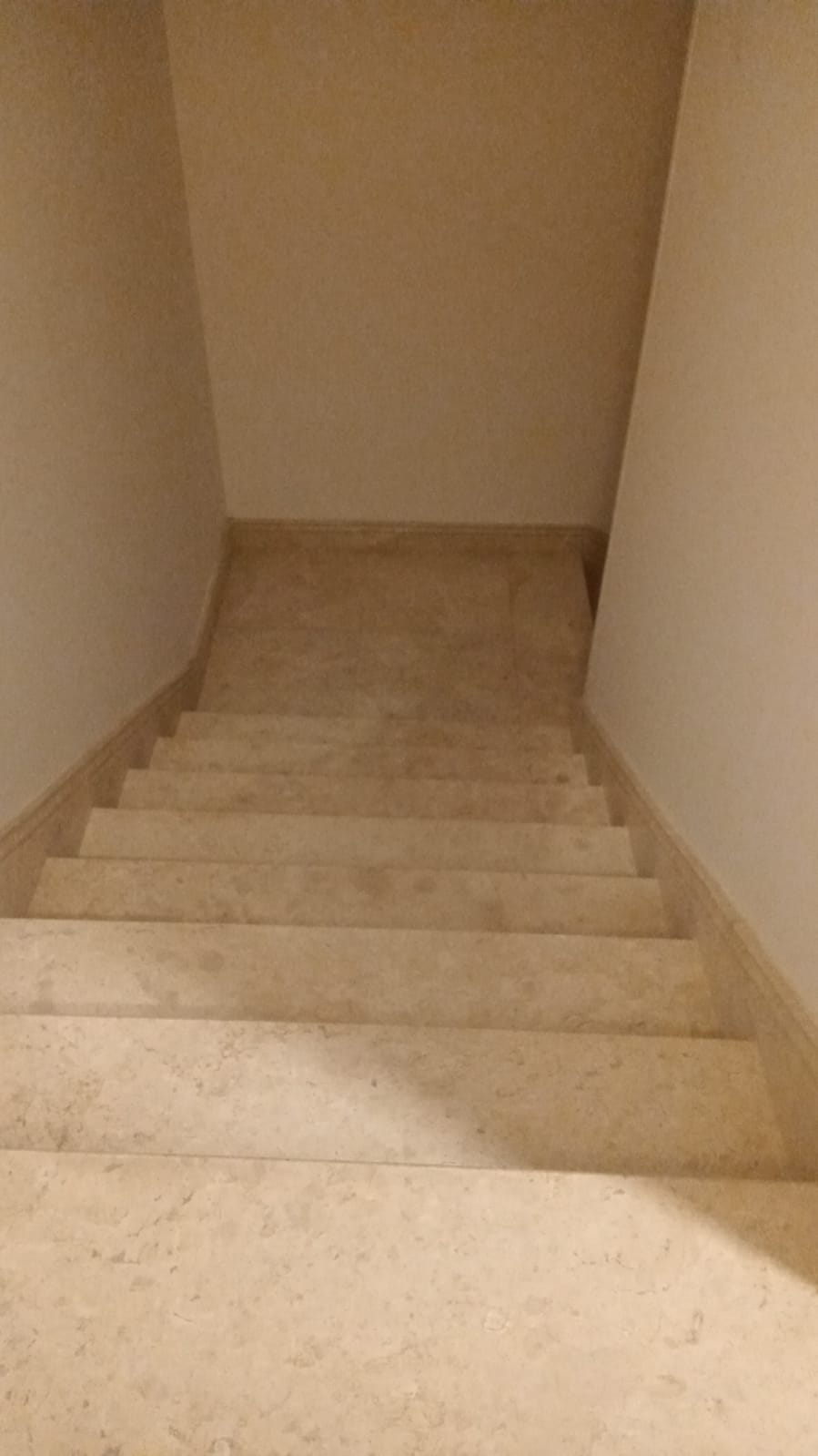 شقة  في الفيصلية 3