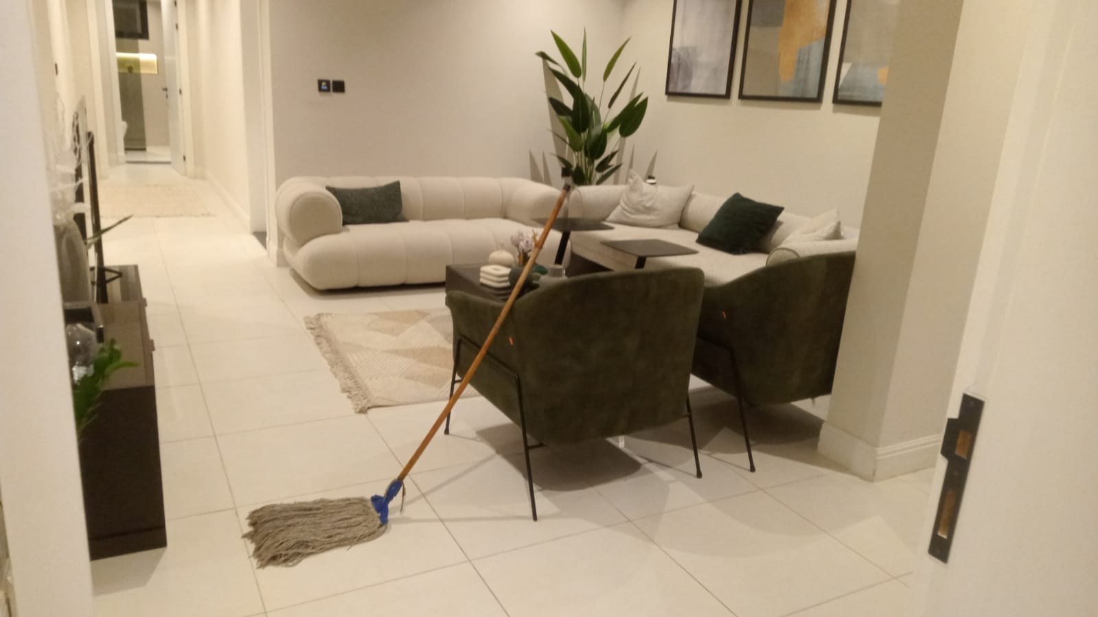 شقة  في الفيصلية 9