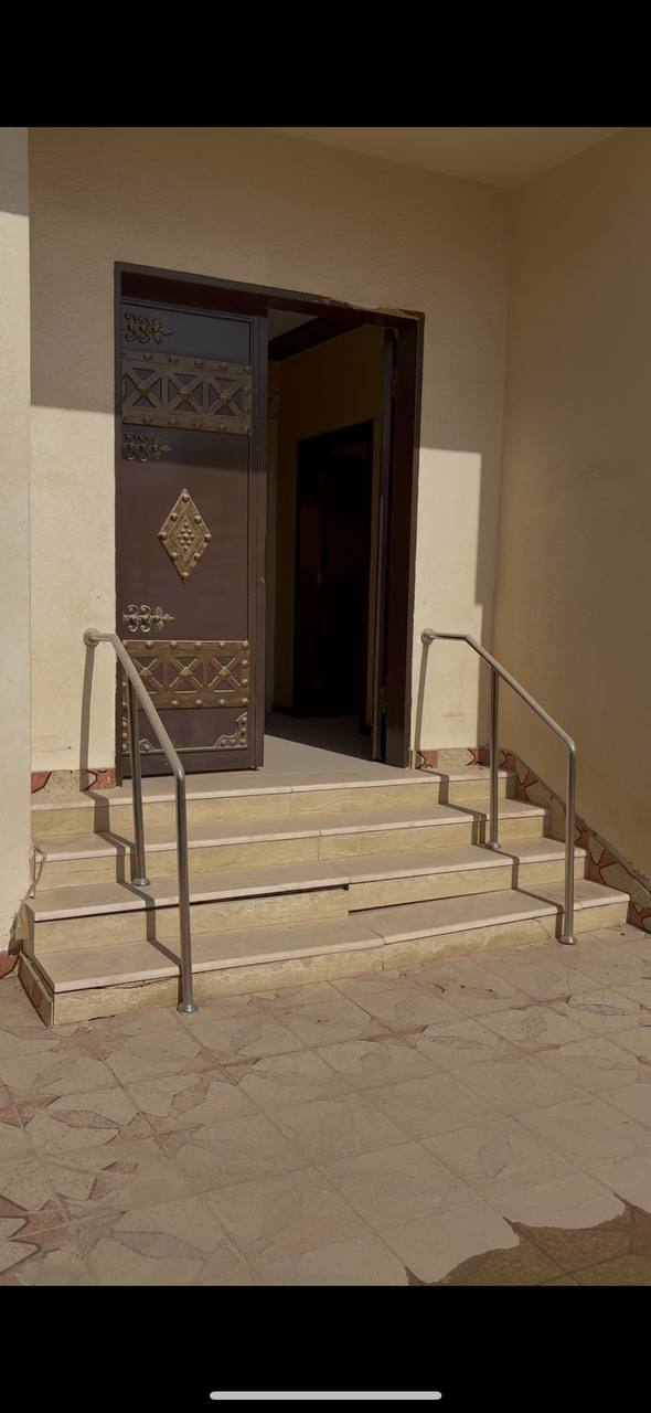 فيلا 3 غرف في الملقا 2