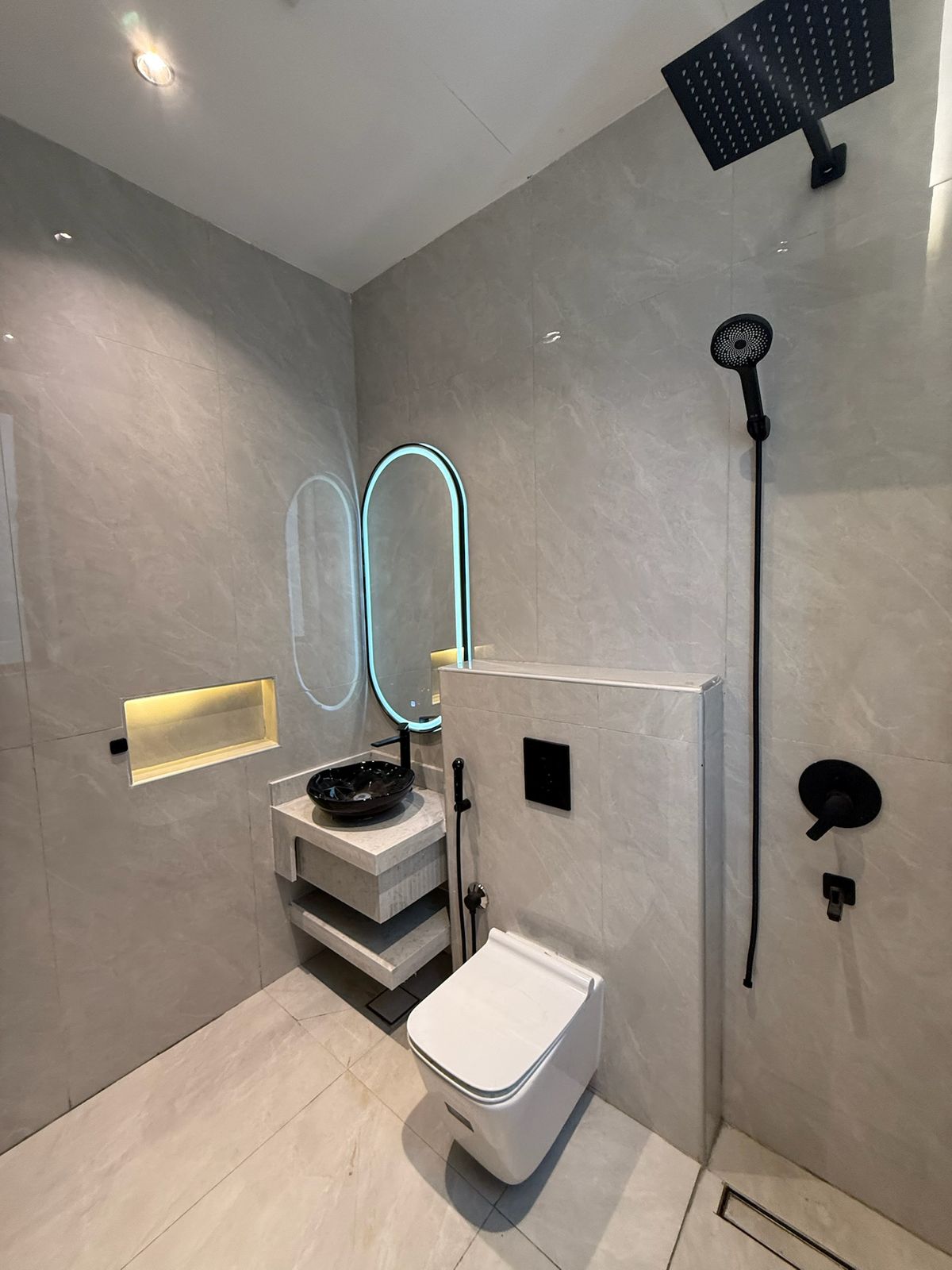 شقة 3 غرف في البيان 3