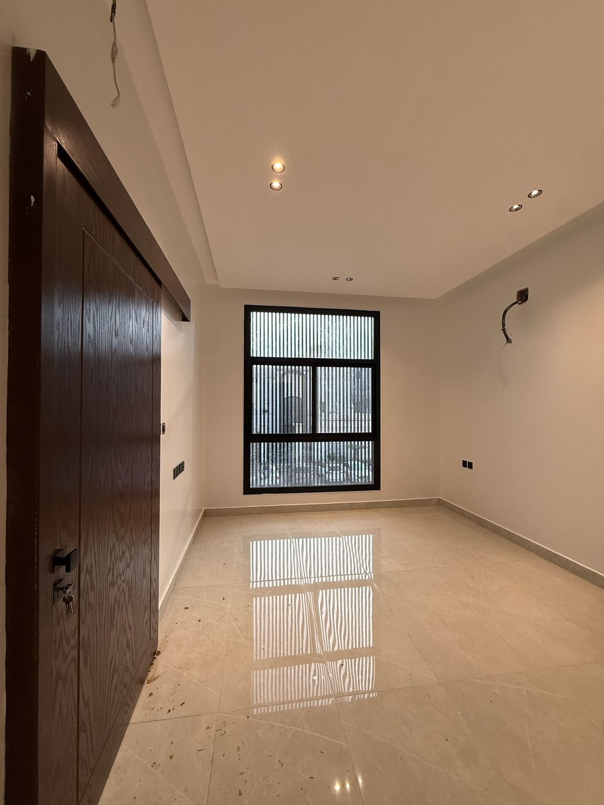 شقة 3 غرف في البيان 10