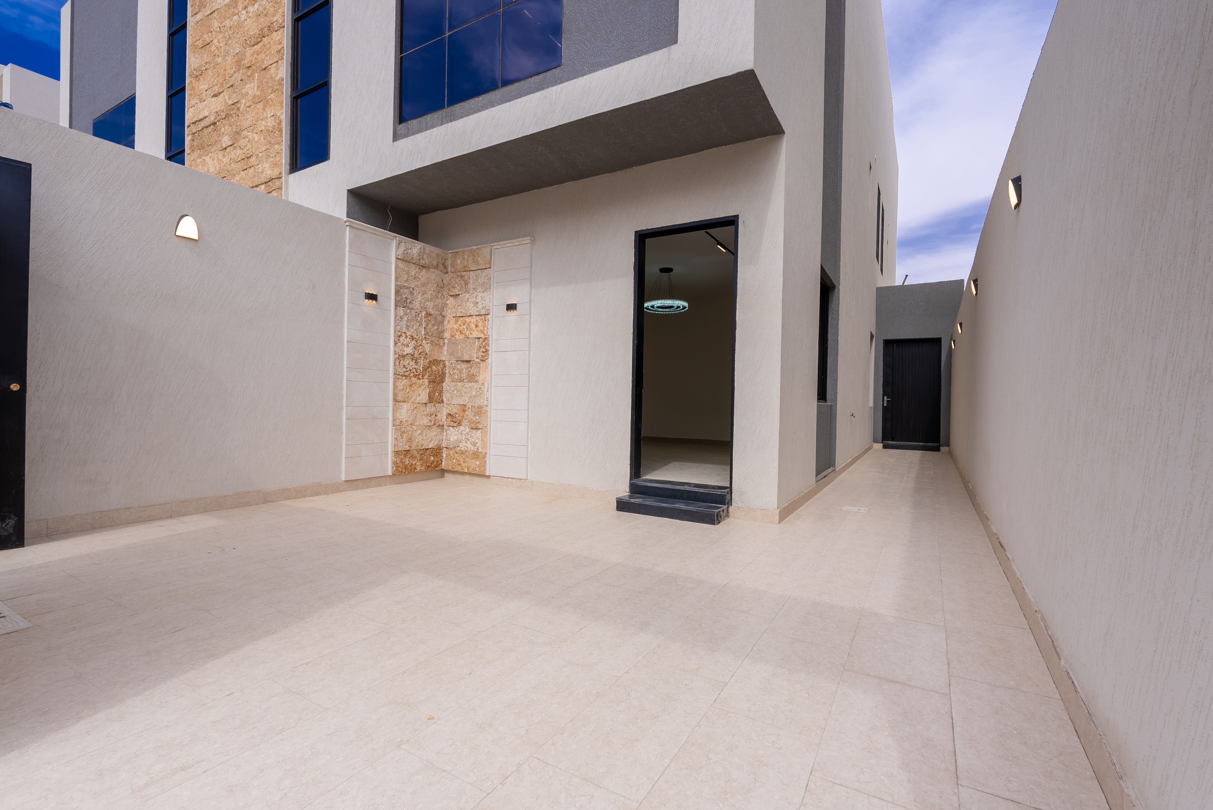 شقة  في القادسية 18