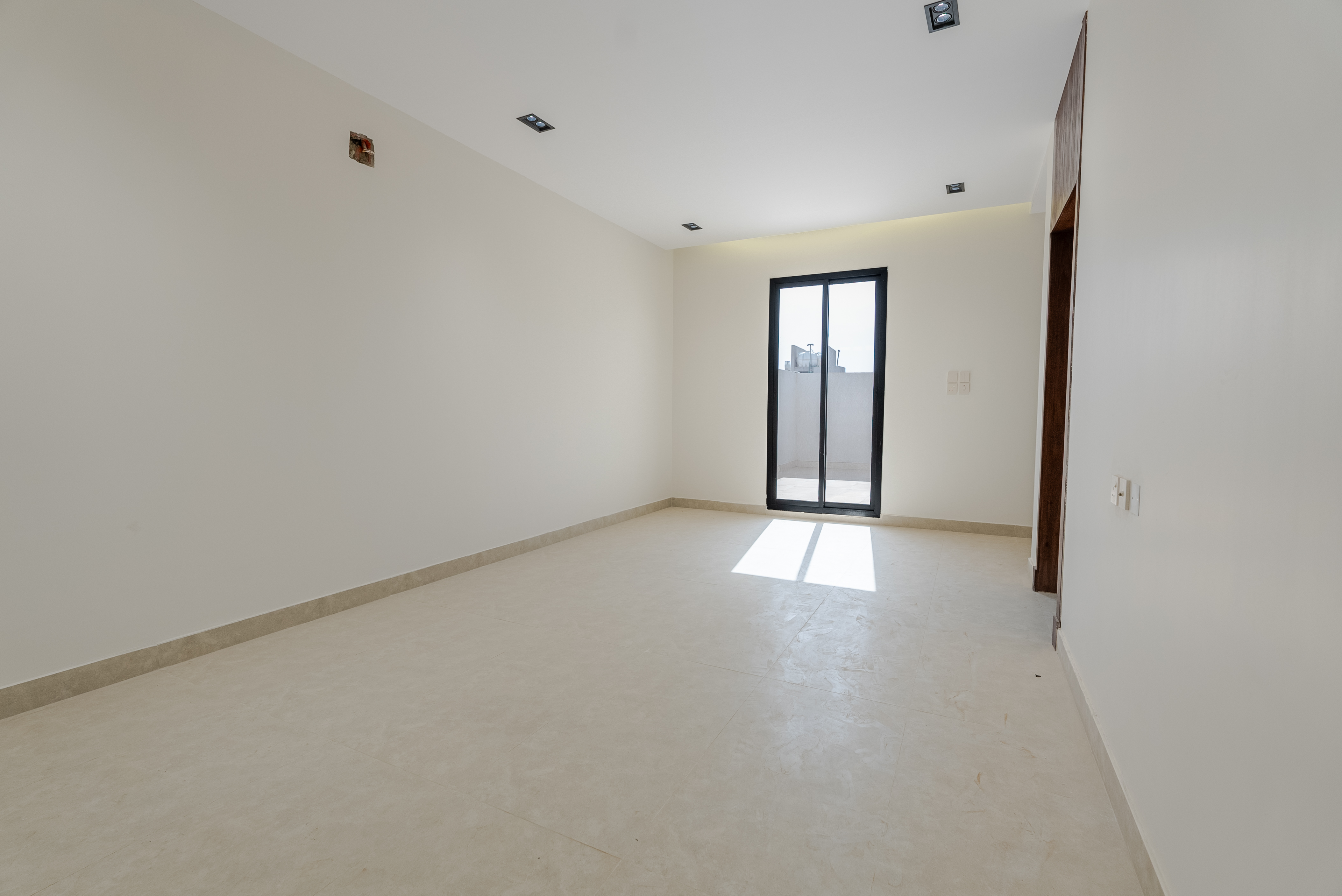 شقة  في القادسية 28