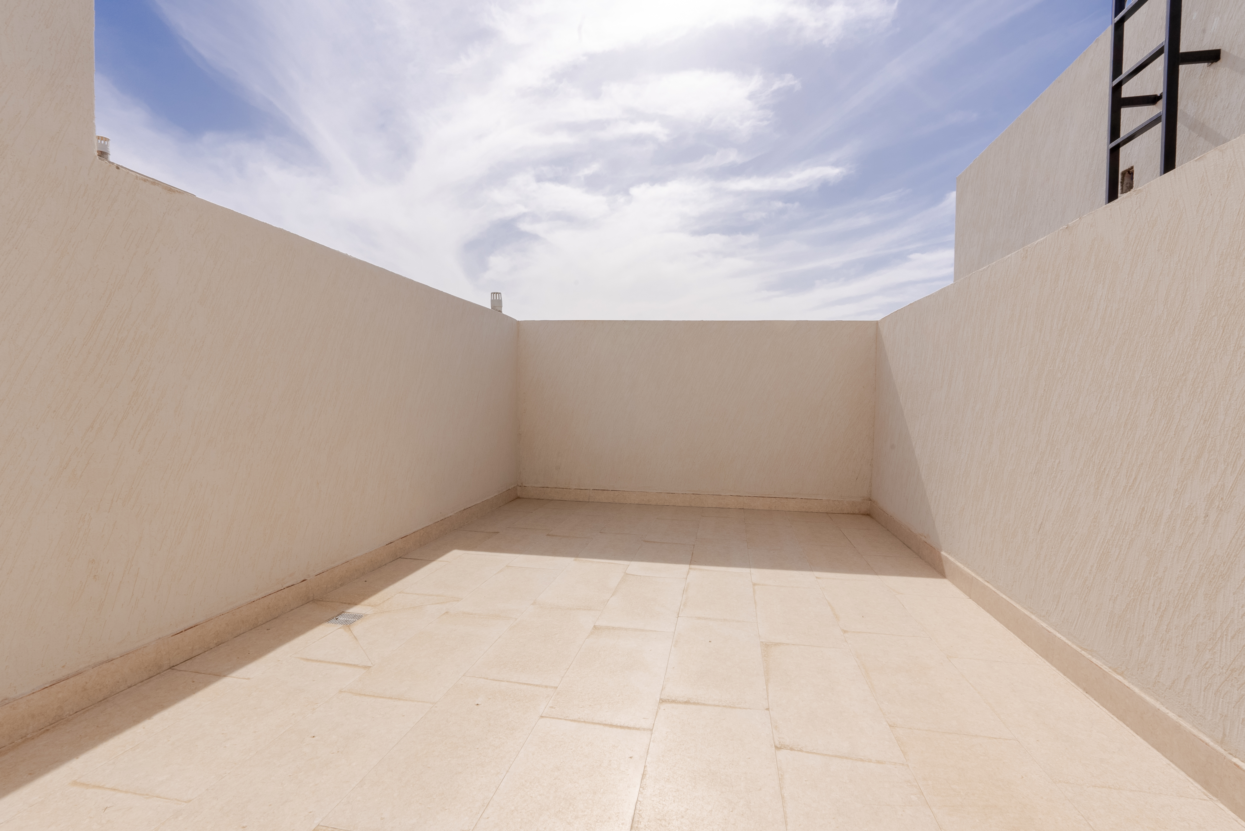 شقة  في القادسية 30