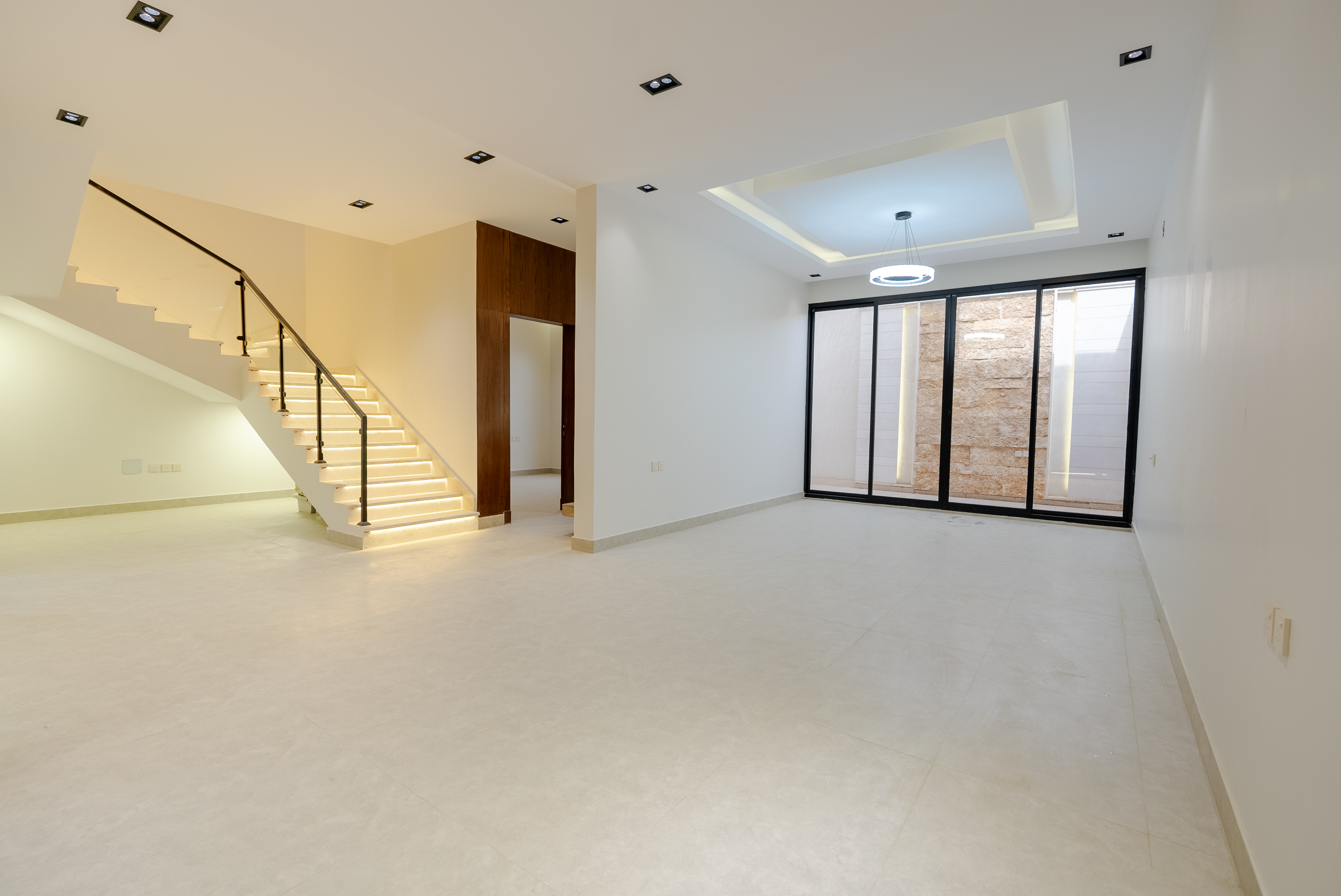 شقة  في القادسية 6