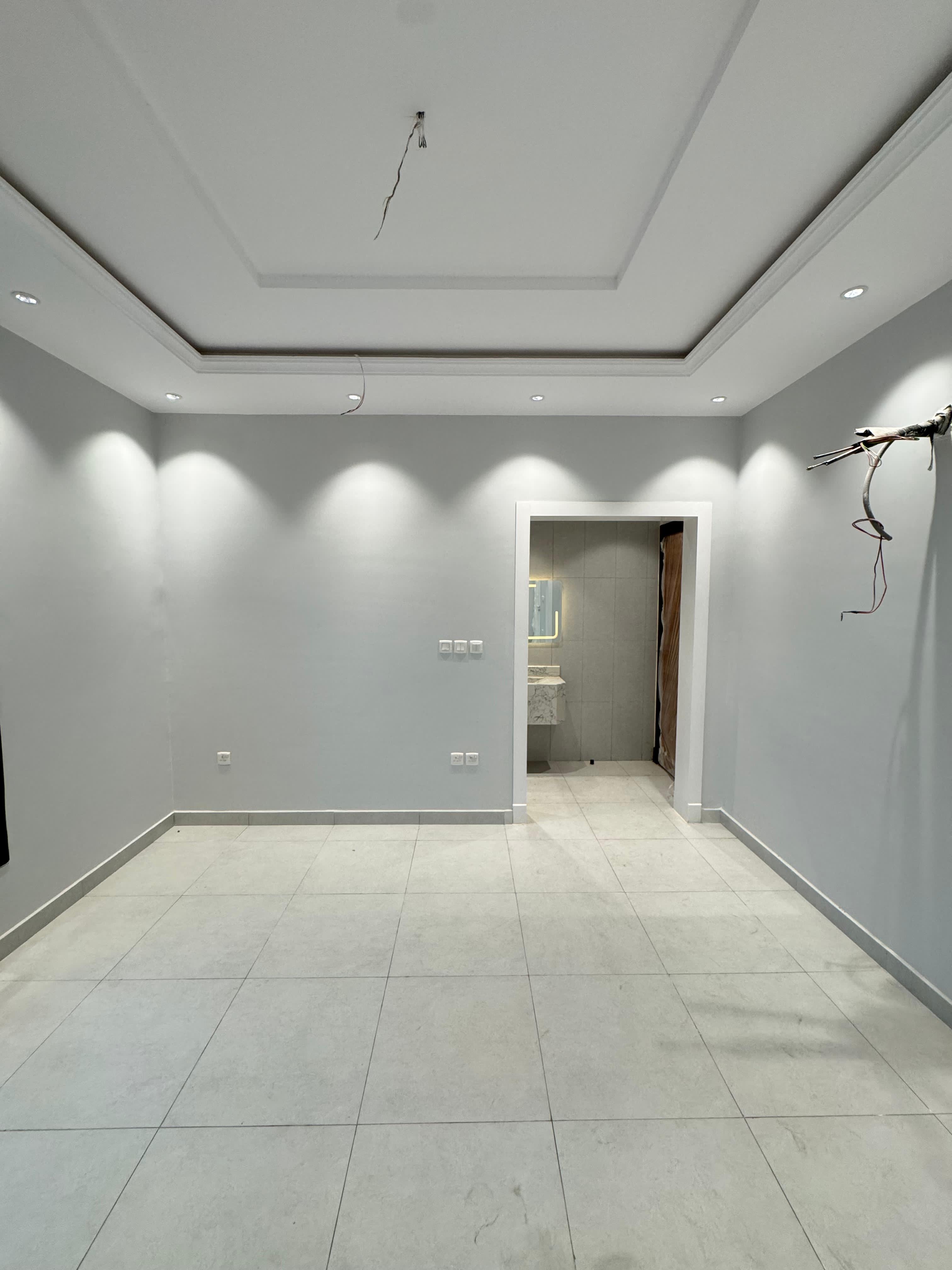 شقة 4 غرف في الريان 18