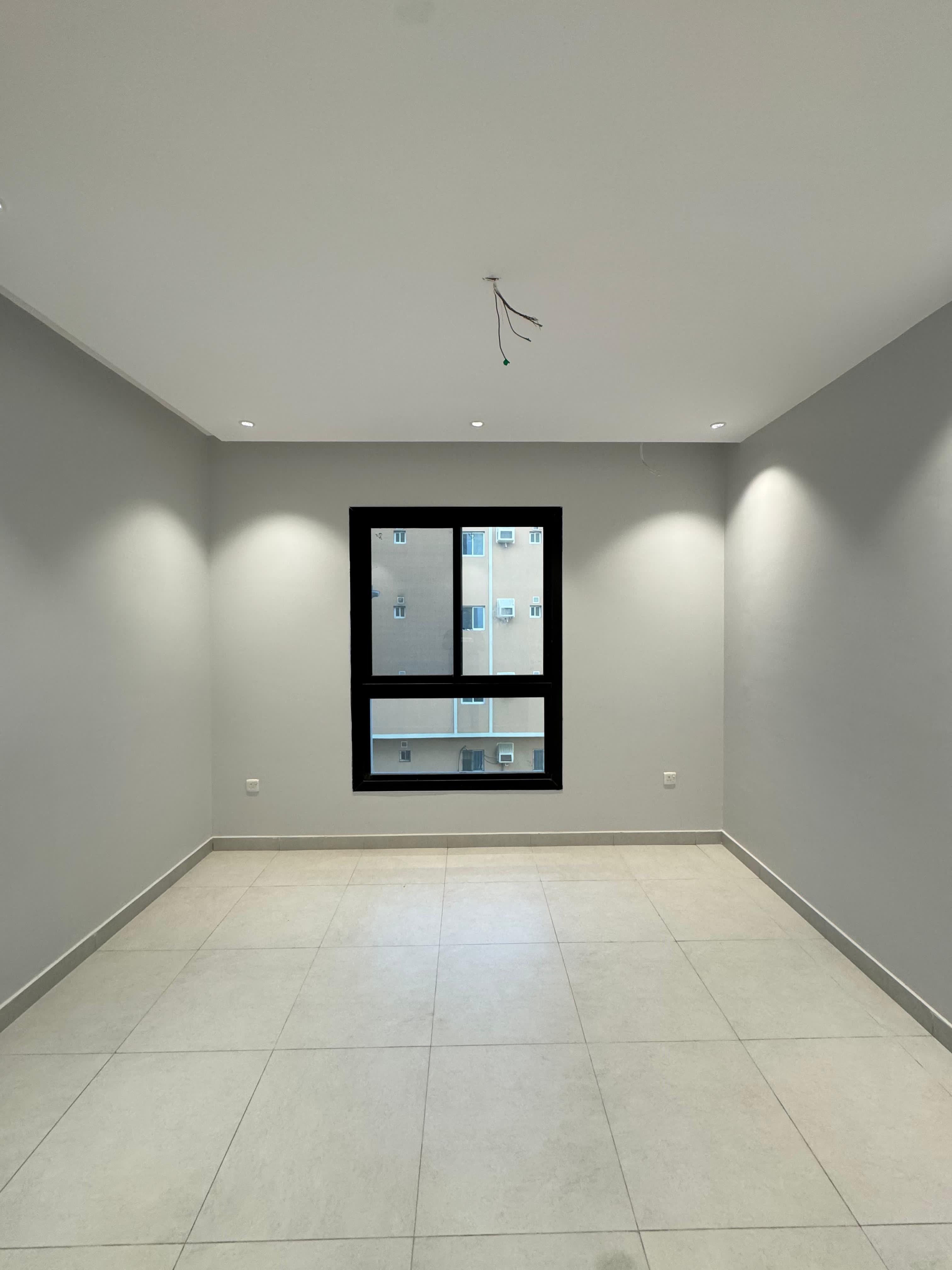 شقة 4 غرف في الريان 3