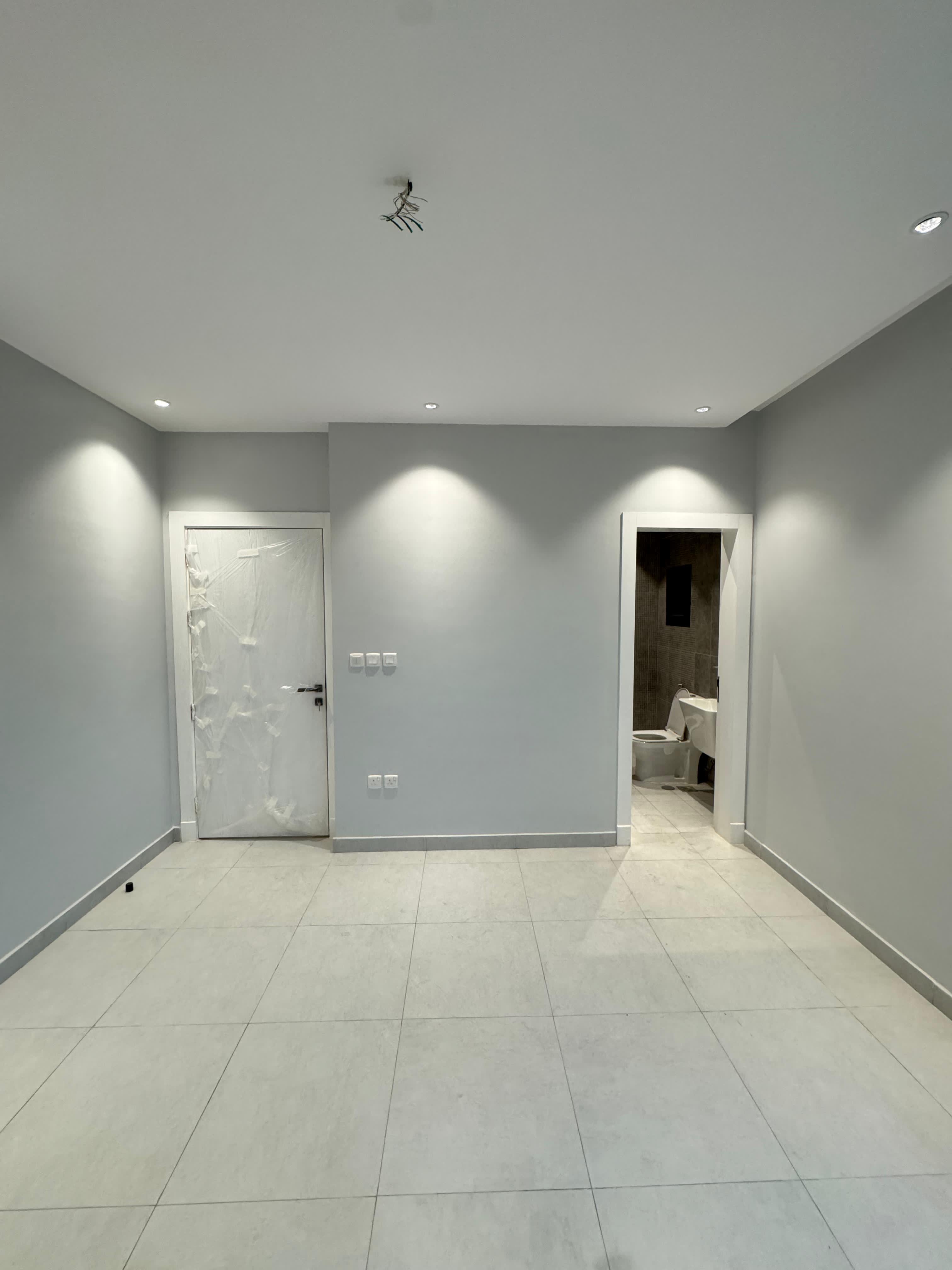 شقة 4 غرف في الريان 10