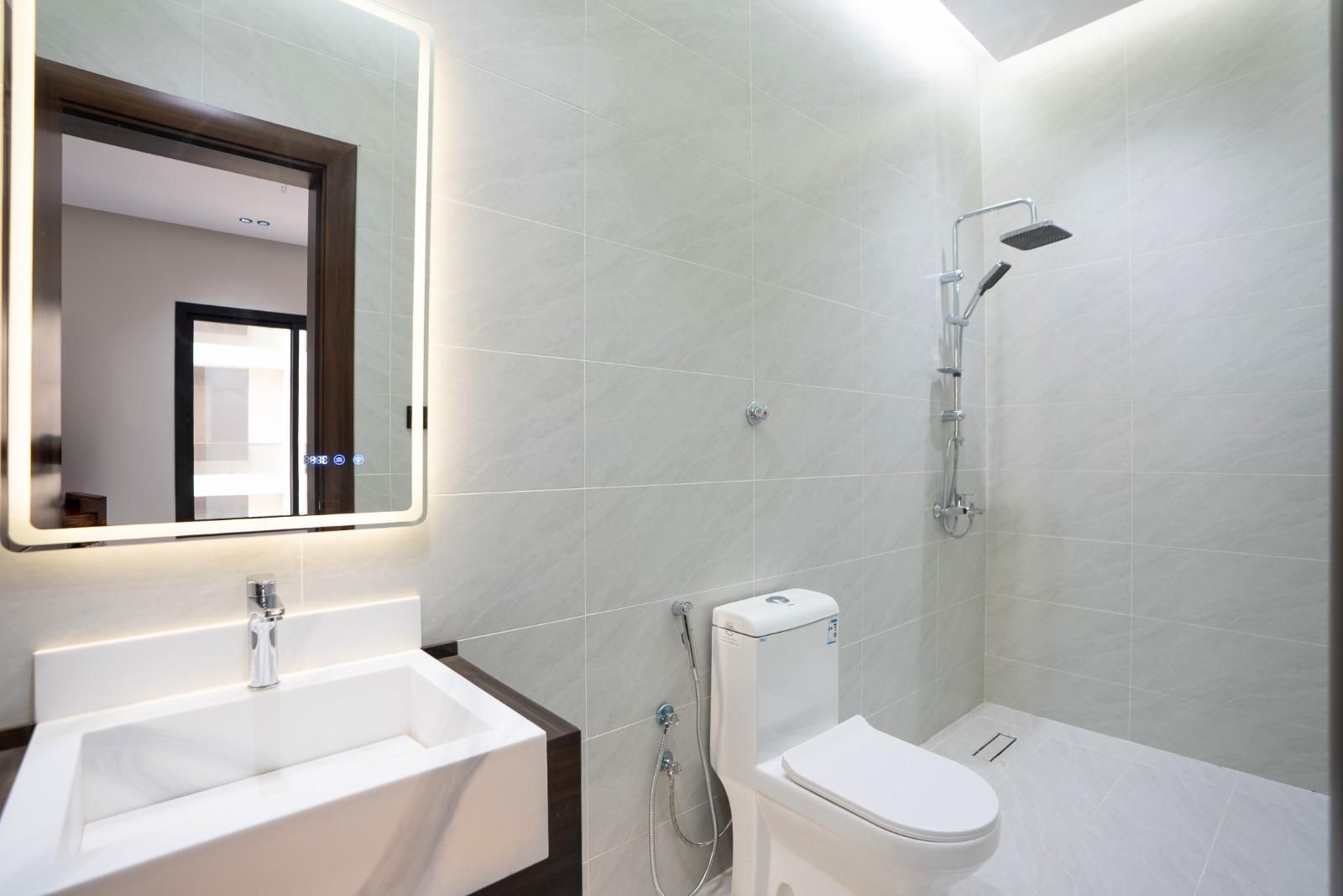 شقة  في السلامة 12