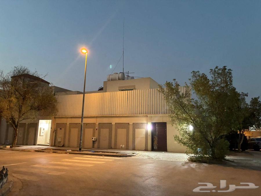 فيلا 7 غرف في الجزيرة 2