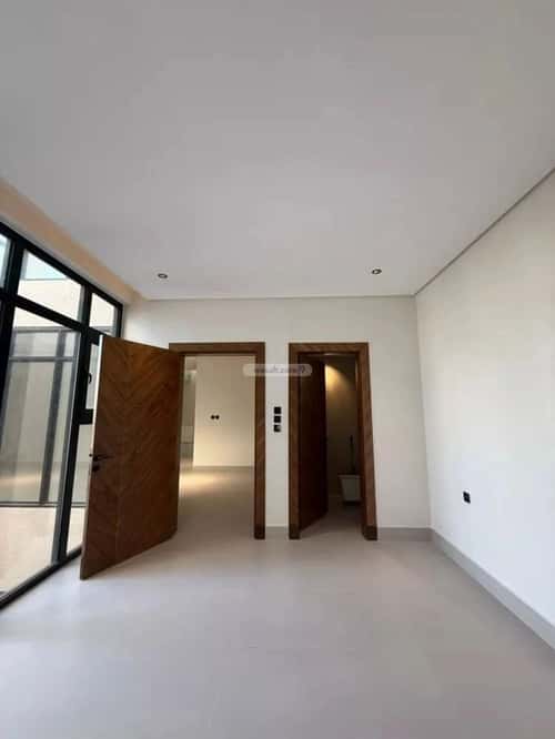 6 bedroom villa in Al Mahdiyyah 11