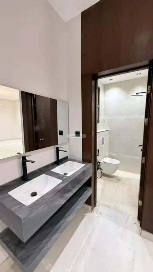 فيلا 5 غرف في عكاظ 10