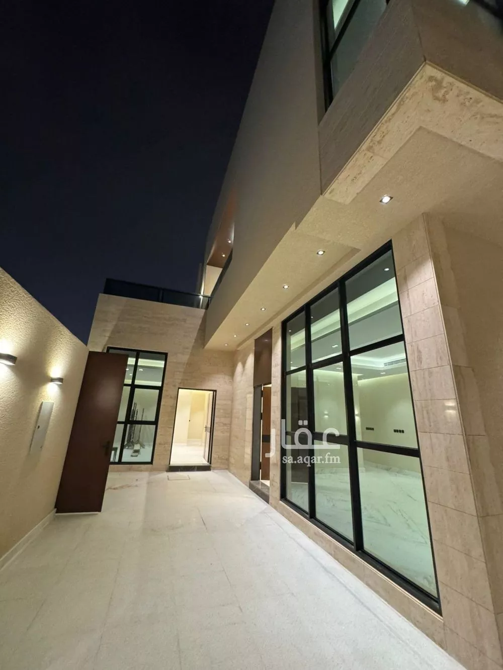 فيلا 5 غرف في الملقا 8