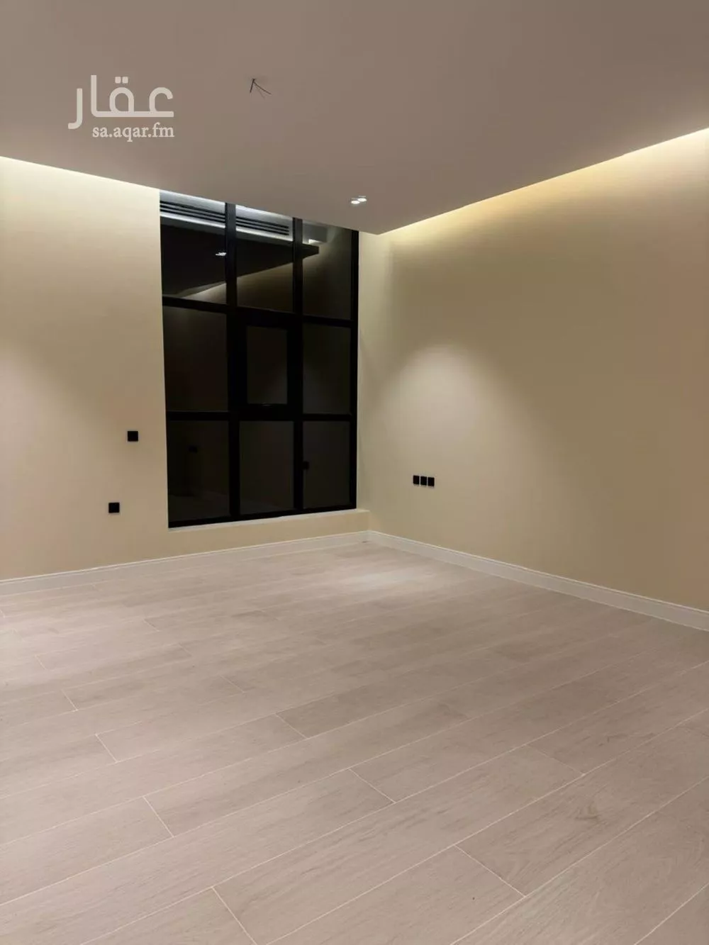 فيلا 5 غرف في الملقا 9