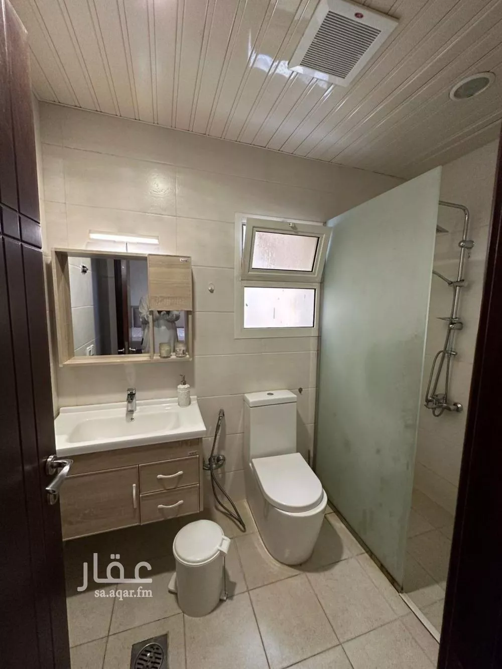 فيلا 5 غرف في العارض 7