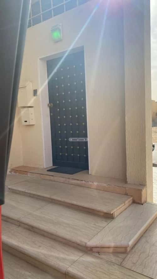 شقة 4 غرف في العقيق 13