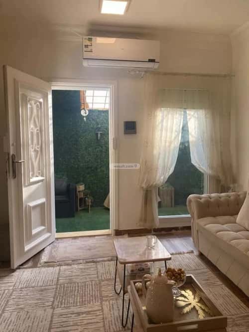 شقة 4 غرف في العقيق 3