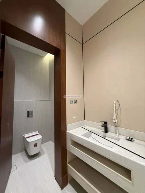 6 bedroom villa in Al Mahdiyyah 2