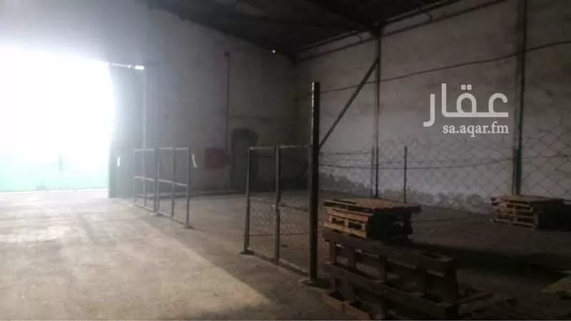 مستودع 11200 م² في السرورية 2