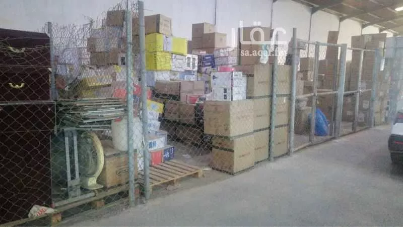 مستودع 11200 م² في السرورية 3