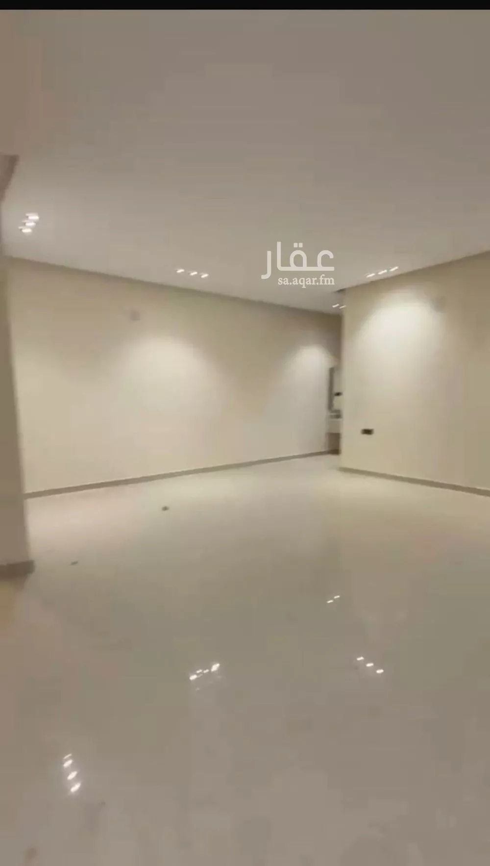 فيلا 4 غرف في احد 12