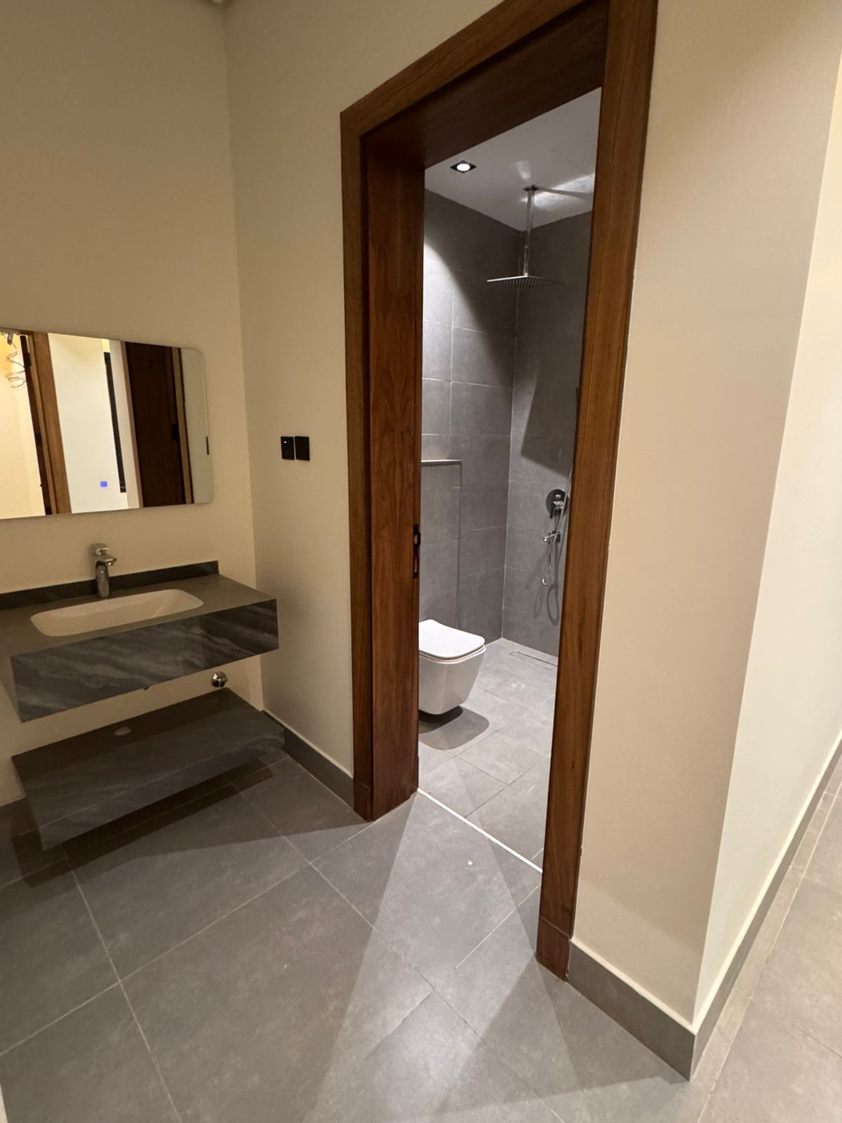 شقة  في العوالي 2