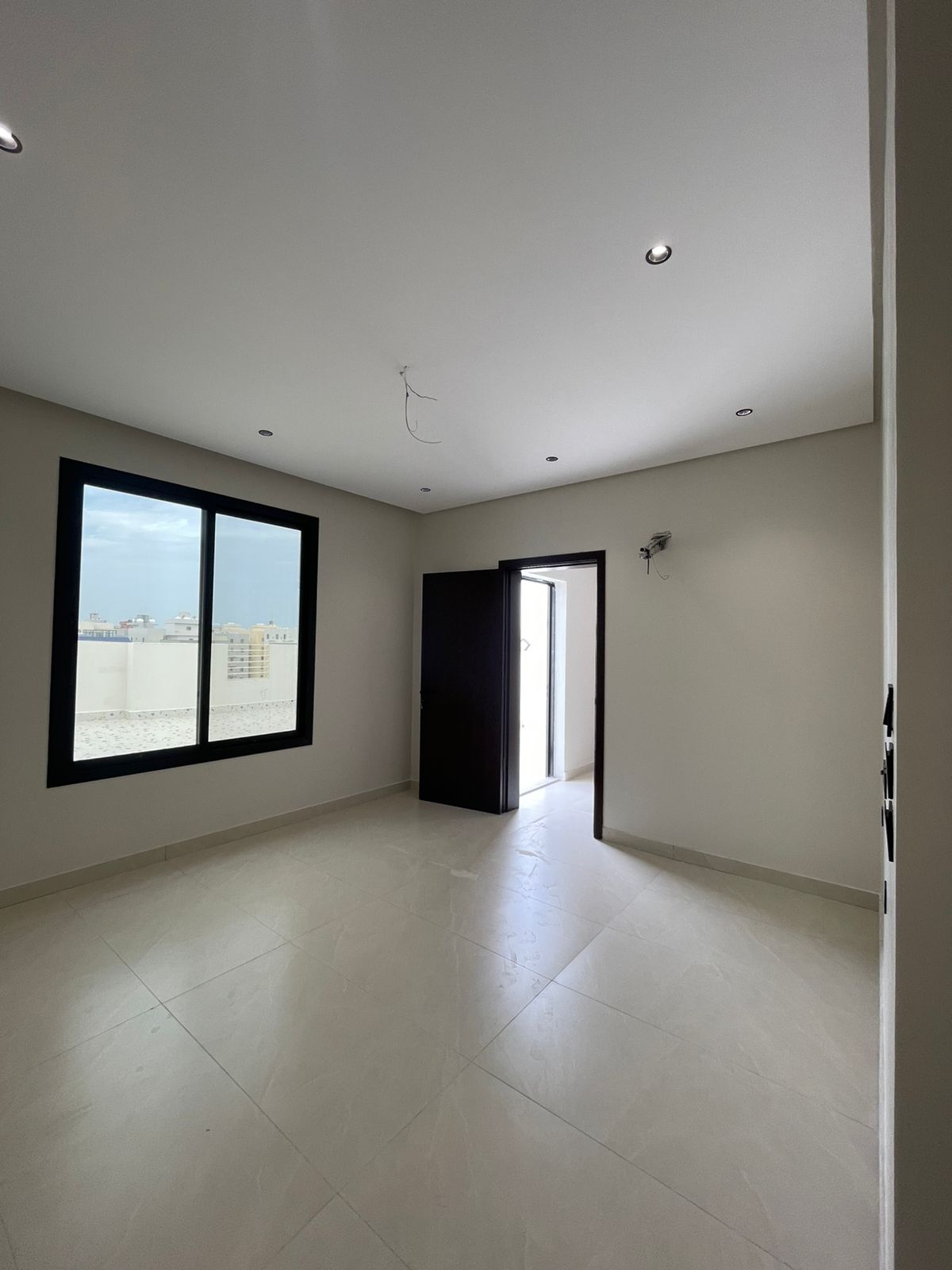 شقة  في الفردوس 8