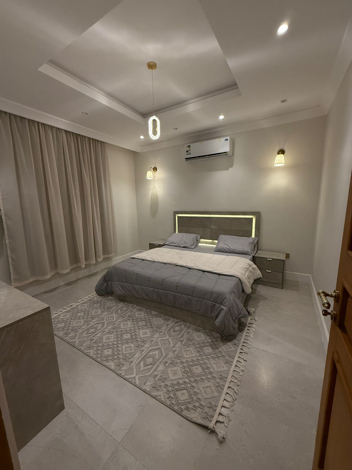 شقة  في المنار 6