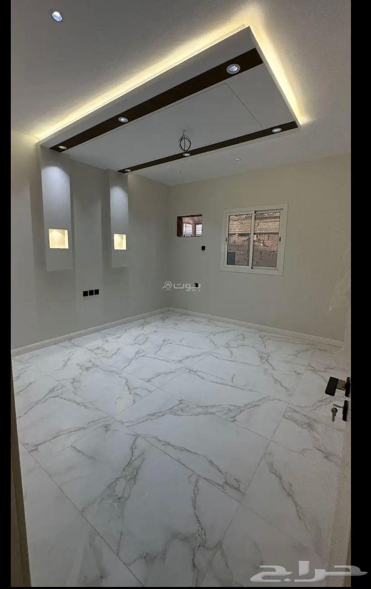 شقة 6 غرف في النزهة 11