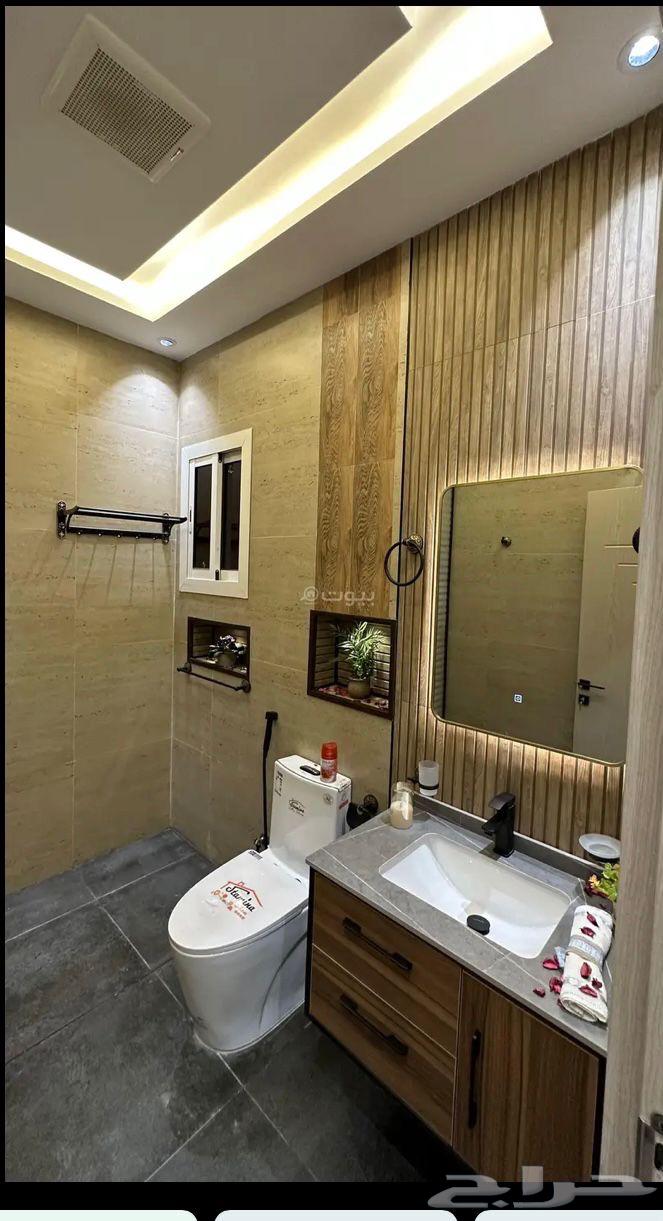 شقة 6 غرف في النزهة 5