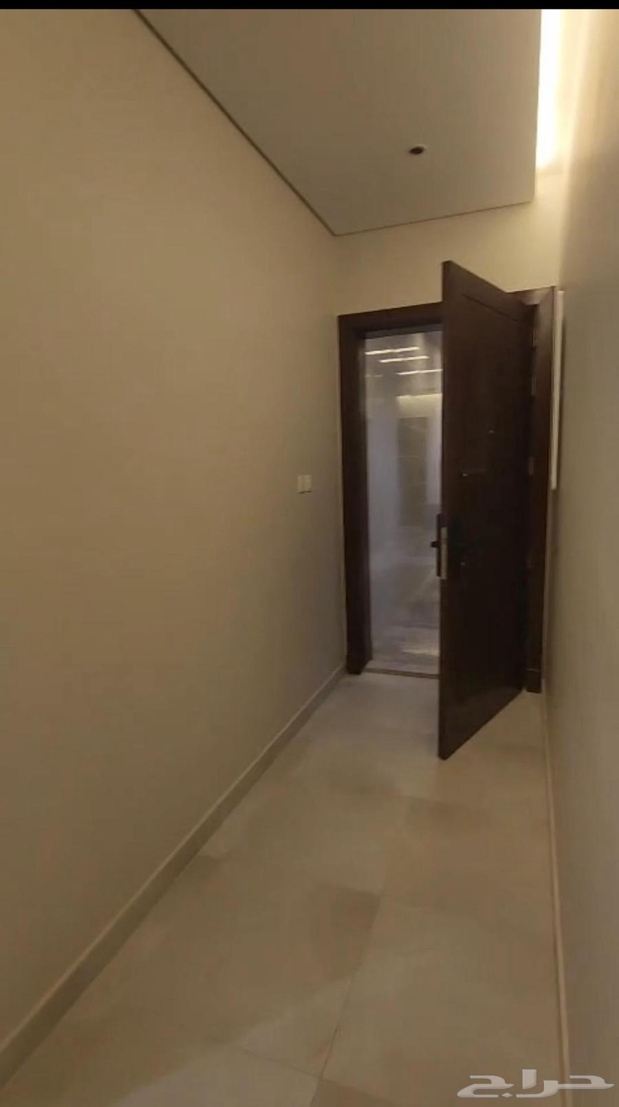 شقة 4 غرف في الربوة 18