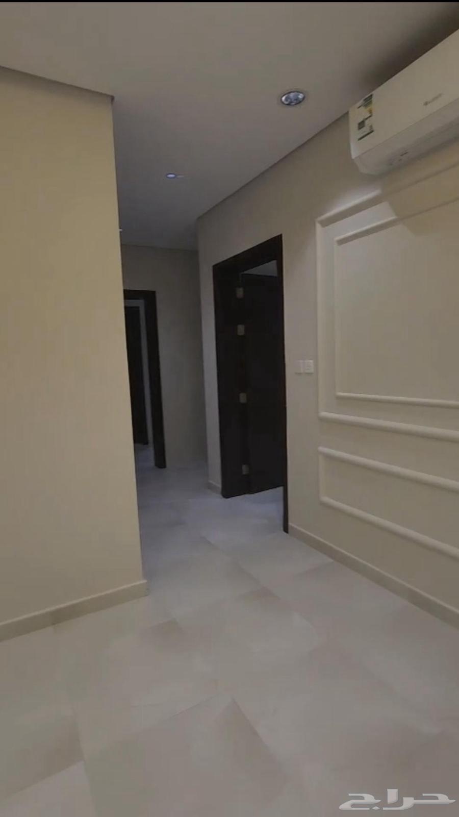 شقة 4 غرف في الربوة 8
