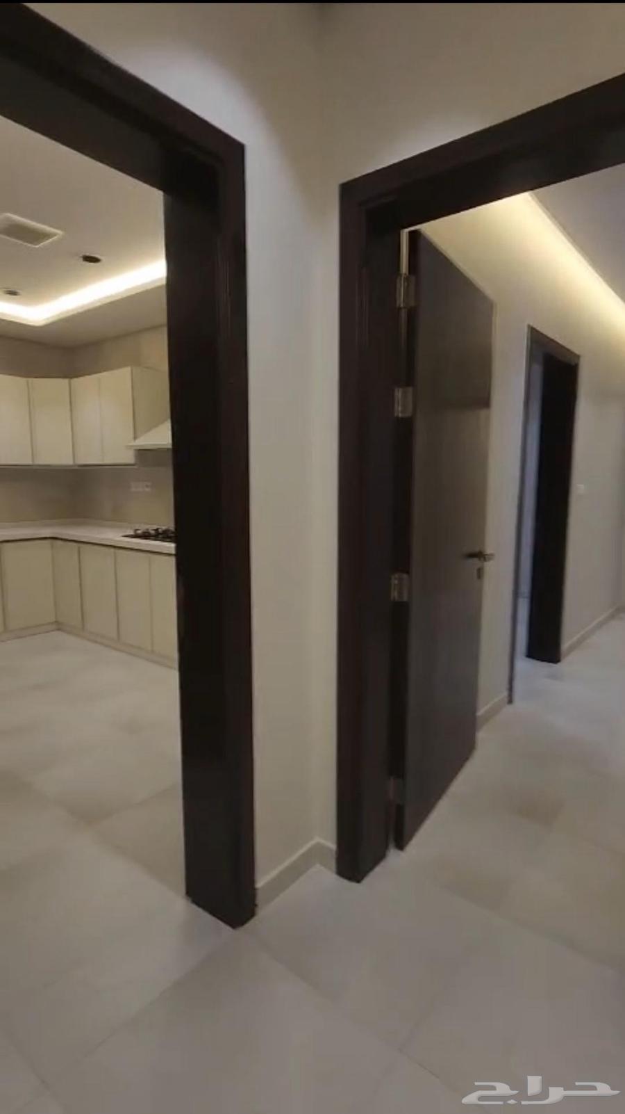 شقة 4 غرف في الربوة 10