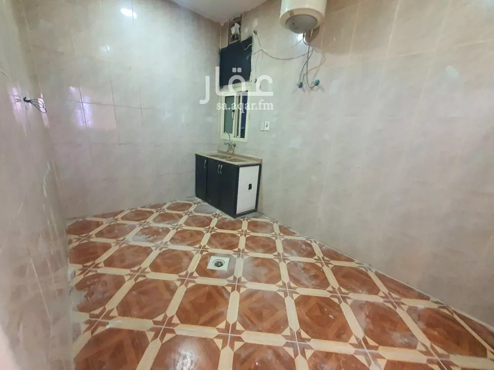 شقة 3 غرف في النور 10